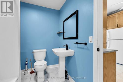 186 St Julien Street, London, ON - Indoor Photo Showing Bathroom