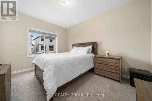 131 Essex Drive, Belleville, ON - Indoor Photo Showing Bedroom