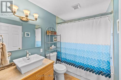 129 Victoria Drive, Kawartha Lakes, ON - Indoor Photo Showing Bathroom