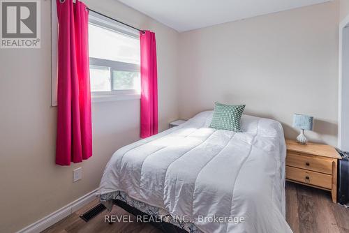 661 Severn Road, Peterborough, ON - Indoor Photo Showing Bedroom