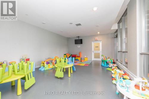 520 - 10 Capreol Court, Toronto, ON - Indoor Photo Showing Other Room