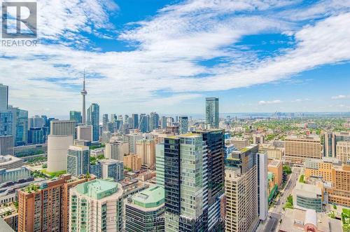 4916 - 386 Yonge Street, Toronto, ON - Outdoor With View