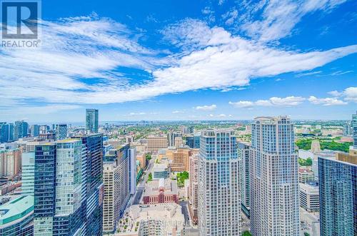 4916 - 386 Yonge Street, Toronto, ON - Outdoor With View