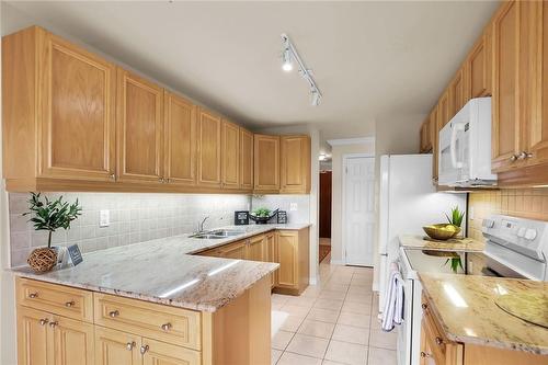 3000 Creekside Drive|Unit #807, Dundas, ON - Indoor Photo Showing Kitchen With Double Sink