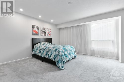 2219 Stonehenge Crescent, Ottawa, ON - Indoor Photo Showing Bedroom