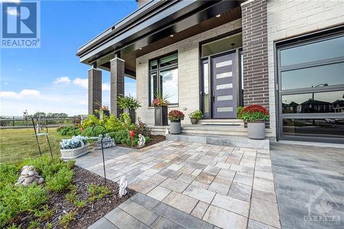 walk way in summer - 620 Winterset Road, Ottawa, ON - Outdoor With Deck Patio Veranda