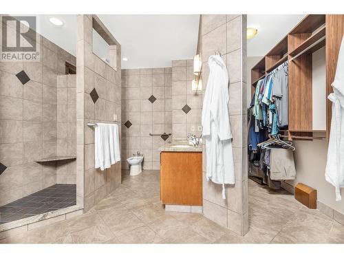 100 Kestrel Place Unit# 12, Vernon, BC - Indoor Photo Showing Bathroom