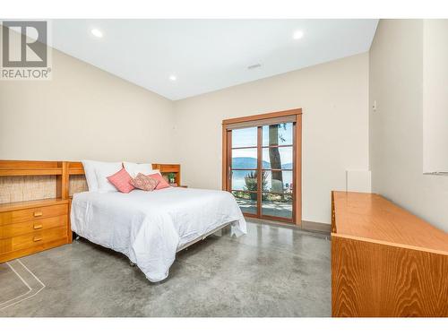 100 Kestrel Place Unit# 12, Vernon, BC - Indoor Photo Showing Bedroom