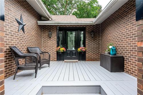 2793 Mercury Avenue, Niagara Falls, ON - Outdoor With Deck Patio Veranda With Exterior