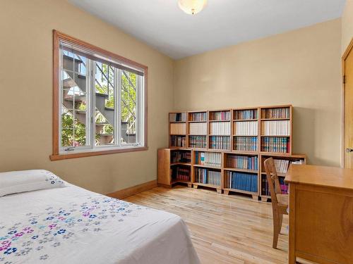 Chambre Ã Â coucher - 8125  - 8127 Rue Boyer, Montréal (Villeray/Saint-Michel/Parc-Extension), QC - Indoor Photo Showing Bedroom