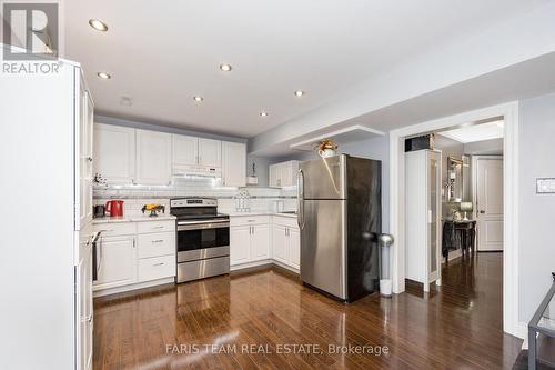 50 Dunnett Drive, Barrie, ON - Indoor Photo Showing Kitchen