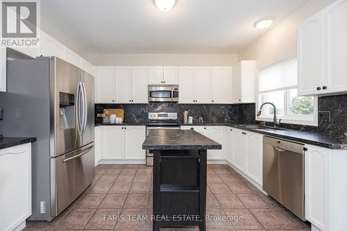 50 Dunnett Drive, Barrie, ON - Indoor Photo Showing Kitchen With Double Sink With Upgraded Kitchen