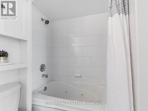 707 - 30 Hayden Street, Toronto, ON - Indoor Photo Showing Bathroom