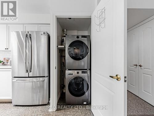 707 - 30 Hayden Street, Toronto, ON - Indoor Photo Showing Laundry Room