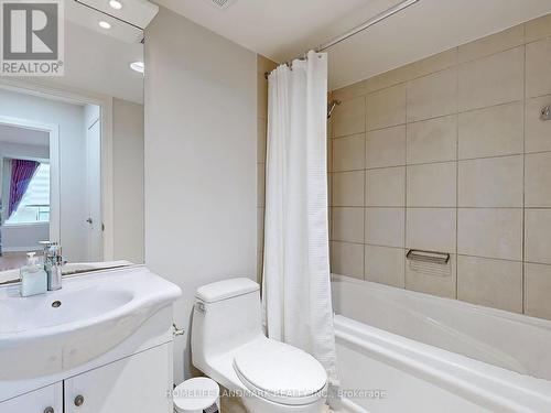 712 - 16 Harrison Garden Boulevard, Toronto, ON - Indoor Photo Showing Bathroom