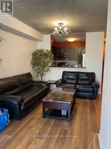 904 - 70 Mill Street, Toronto, ON - Indoor Photo Showing Living Room