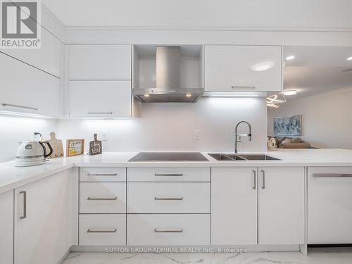 301 - 75 York Mills Road, Toronto, ON - Indoor Photo Showing Kitchen With Double Sink