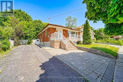 59 Grassington Crescent, Toronto, ON - Outdoor