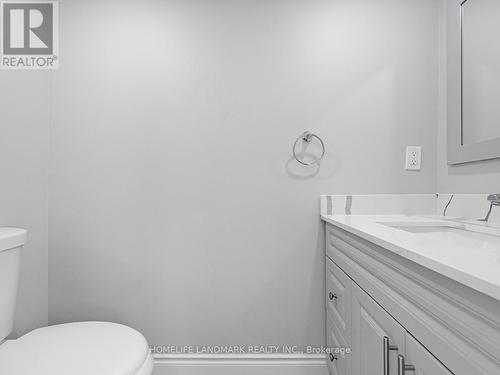 21 East Road, Toronto, ON - Indoor Photo Showing Bathroom