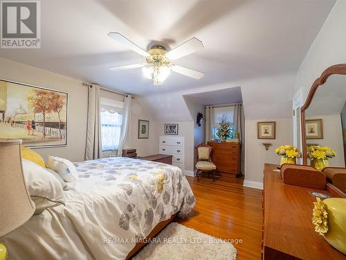 76 Forest Avenue, Port Colborne, ON - Indoor Photo Showing Bedroom