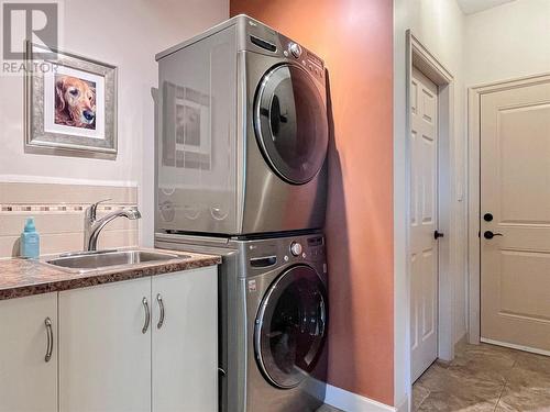 360 Mule Deer Drive, Osoyoos, BC - Indoor Photo Showing Laundry Room