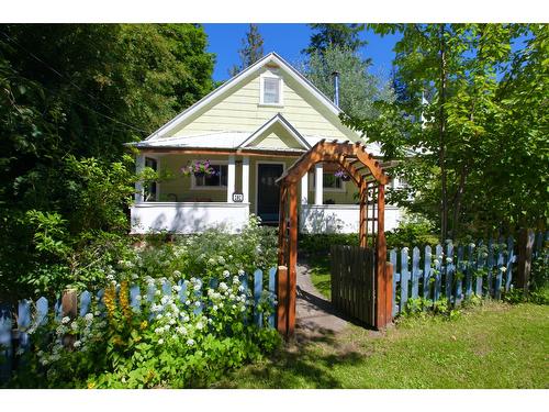 262 2Nd Avenue, Nelson, BC - Outdoor