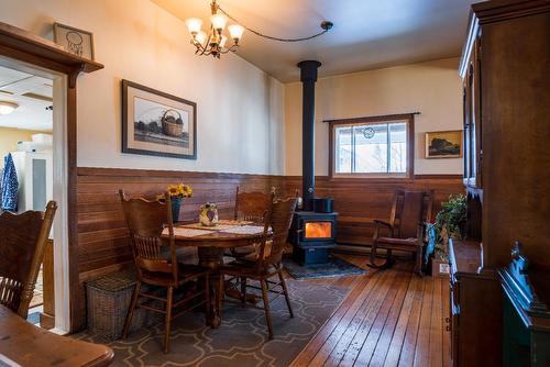 262 2Nd Avenue, Nelson, BC - Indoor Photo Showing Dining Room