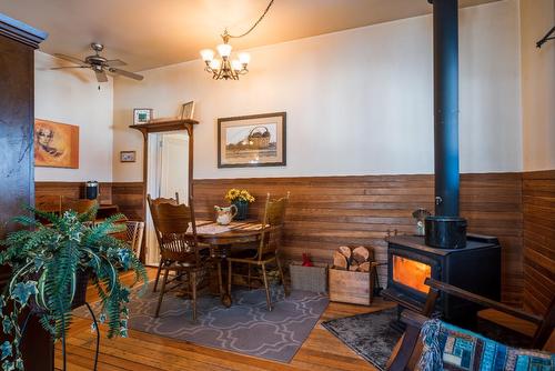 262 2Nd Avenue, Nelson, BC - Indoor Photo Showing Dining Room