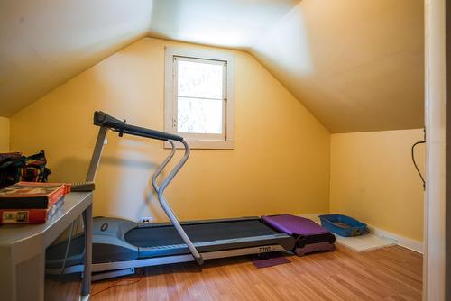 262 2Nd Avenue, Nelson, BC - Indoor Photo Showing Gym Room