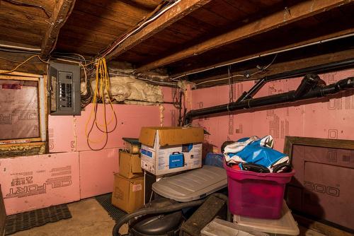 262 2Nd Avenue, Nelson, BC - Indoor Photo Showing Basement