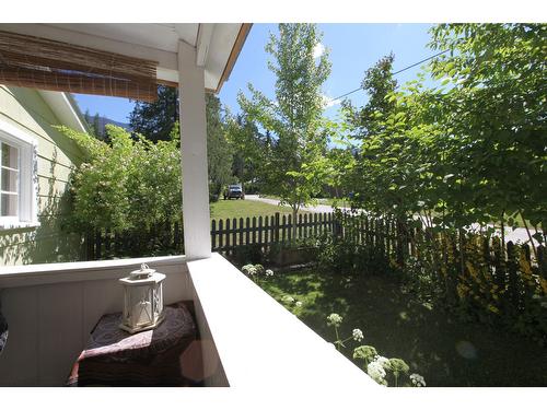 262 2Nd Avenue, Nelson, BC - Outdoor