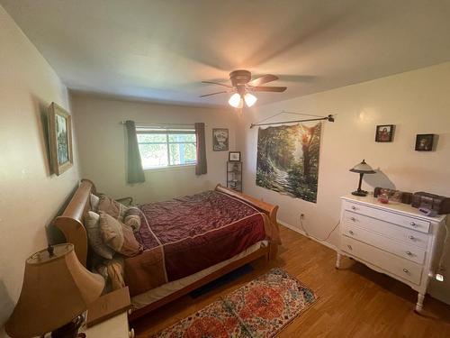 5390 Almond Gardens Road, Grand Forks, BC - Indoor Photo Showing Bedroom