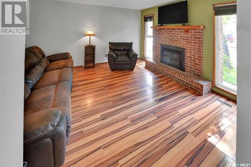 3658 Fairlight Drive, Saskatoon, SK - Indoor Photo Showing Living Room With Fireplace