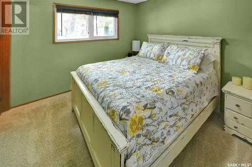 3658 Fairlight Drive, Saskatoon, SK - Indoor Photo Showing Bedroom