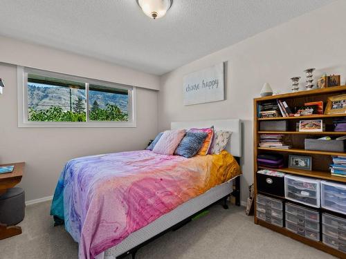 1947 Glenwood Drive, Kamloops, BC - Indoor Photo Showing Bedroom