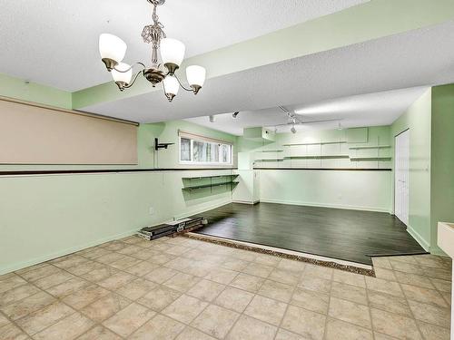 1622 Hornby Ave, Kamloops, BC - Indoor Photo Showing Other Room