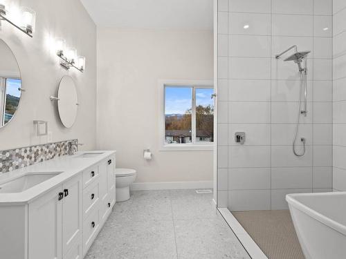 2282 Schindler Cres, Merritt, BC - Indoor Photo Showing Bathroom