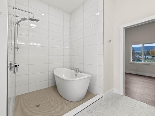 2282 Schindler Cres, Merritt, BC - Indoor Photo Showing Bathroom