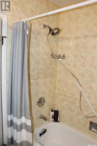 306 Clay Street, Eastend, SK - Indoor Photo Showing Bathroom