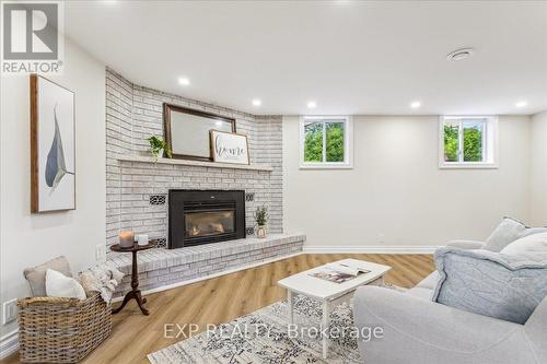 143 Broker Drive, Hamilton, ON - Indoor Photo Showing Living Room With Fireplace