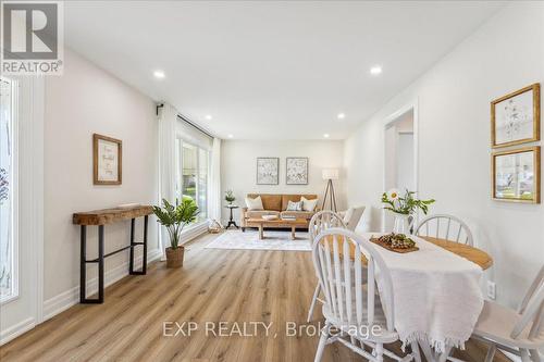 143 Broker Drive, Hamilton, ON - Indoor Photo Showing Dining Room