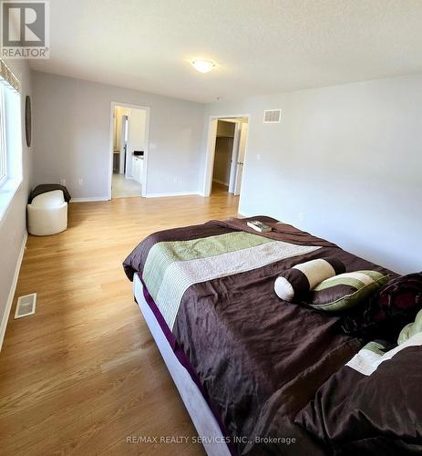 31 Evergreen Lane, Haldimand, ON - Indoor Photo Showing Bedroom