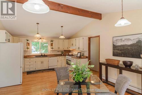 122 Woodland Crescent, South Bruce Peninsula, ON - Indoor Photo Showing Dining Room