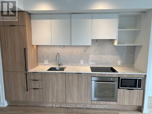 3707 - 82 Dalhousie Street, Toronto, ON - Indoor Photo Showing Kitchen