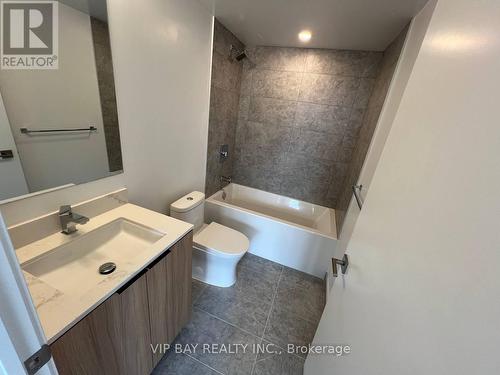 3707 - 82 Dalhousie Street, Toronto, ON - Indoor Photo Showing Bathroom