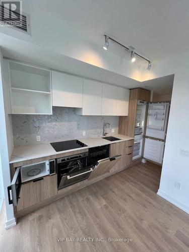 3717 - 82 Dalhousie Street, Toronto, ON - Indoor Photo Showing Kitchen