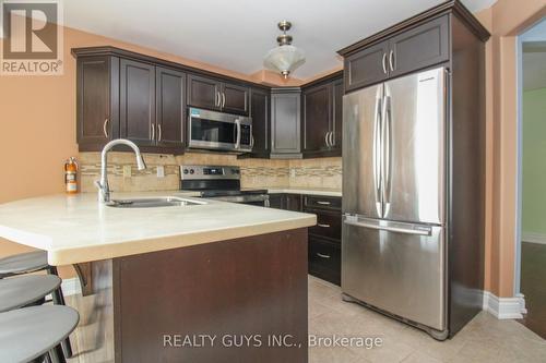 461 Abound Crescent, Peterborough, ON - Indoor Photo Showing Kitchen With Double Sink With Upgraded Kitchen