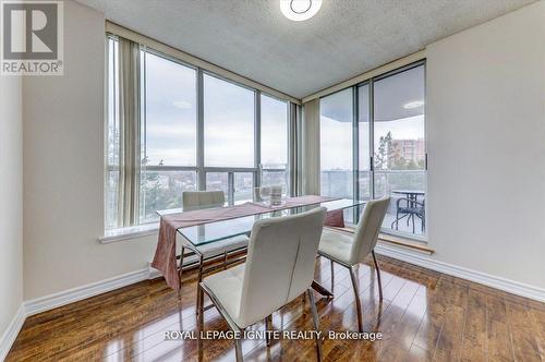 402 - 400 Mclevin Avenue, Toronto, ON - Indoor Photo Showing Dining Room