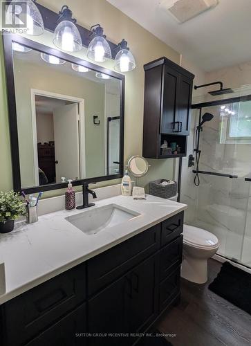 211 Sunset Crescent, Innisfil, ON - Indoor Photo Showing Bathroom