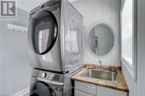 32 Ridgehill Drive, Brampton, ON - Indoor Photo Showing Laundry Room